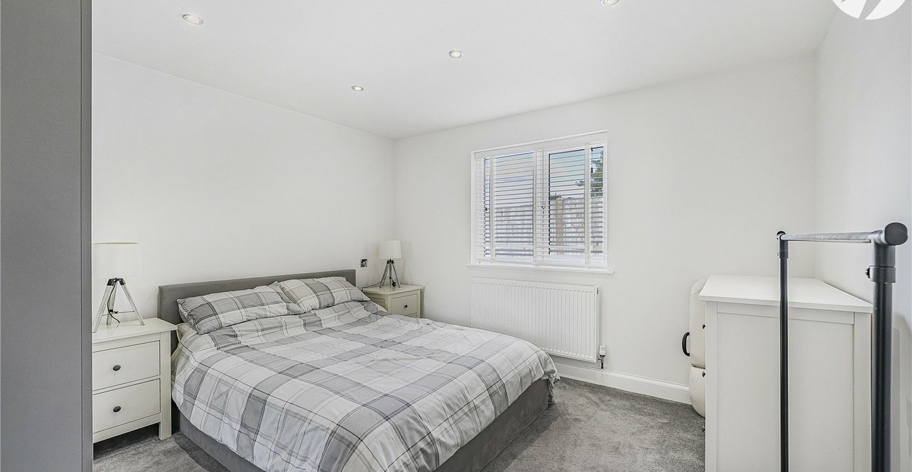 5 bedroom house for sale in Horton Kirby | Robinson Jackson