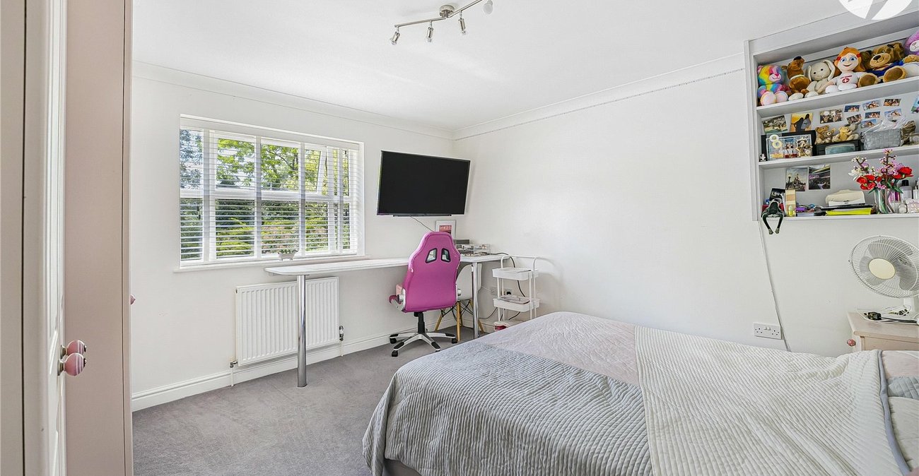 5 bedroom house for sale in Horton Kirby | Robinson Jackson