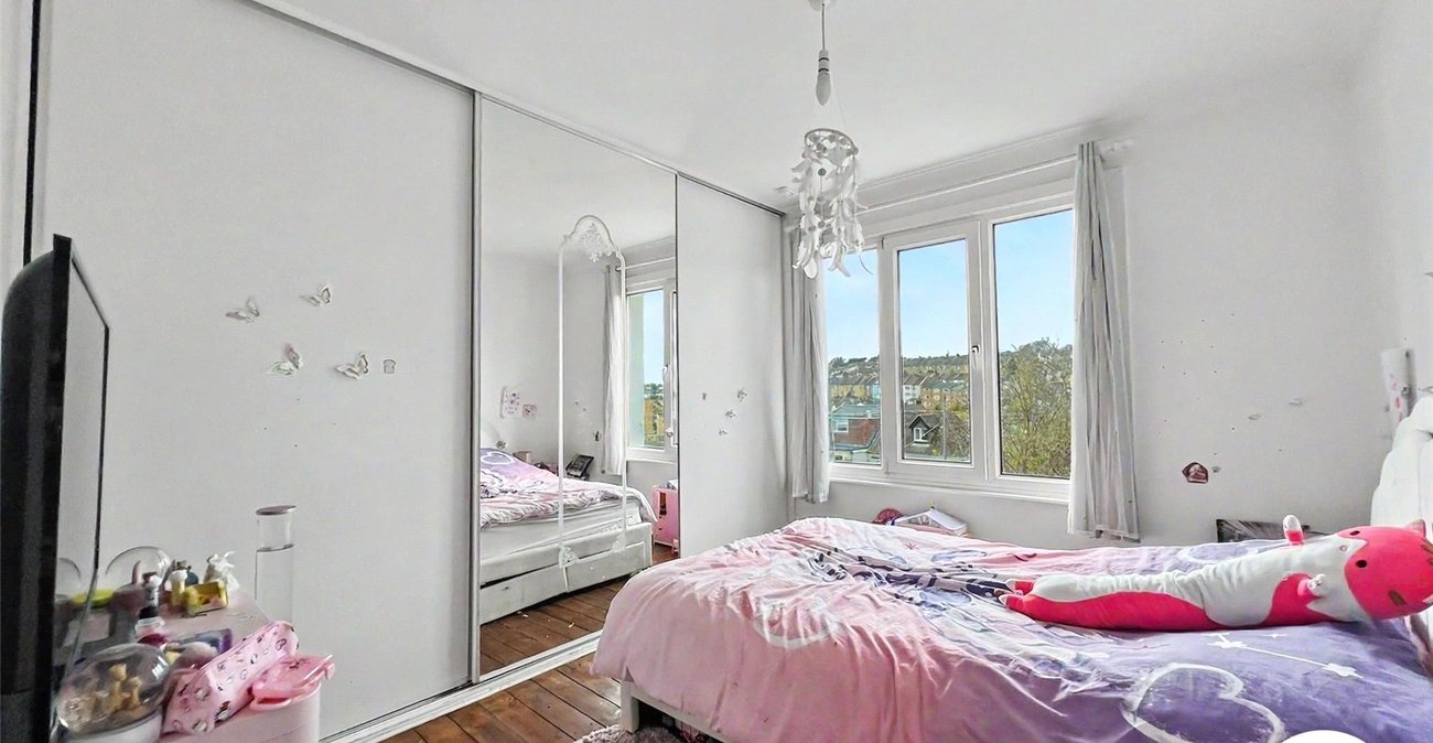 3 bedroom house for sale in Rochester | Robinson Michael & Jackson