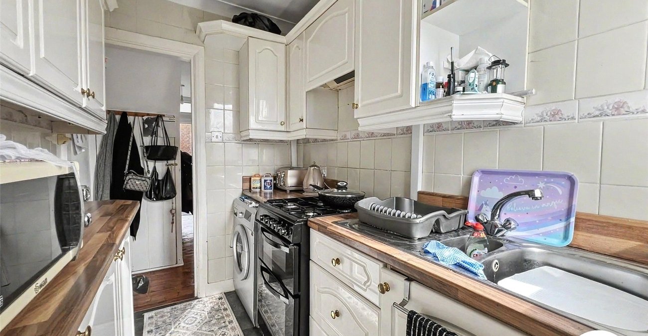 3 bedroom house for sale in Rochester | Robinson Michael & Jackson