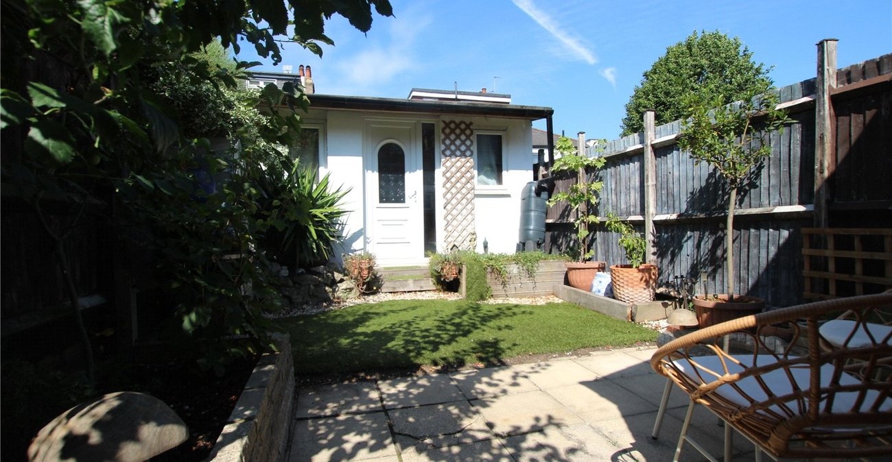 4 bedroom house for sale in Abbey Wood | Robinson Jackson