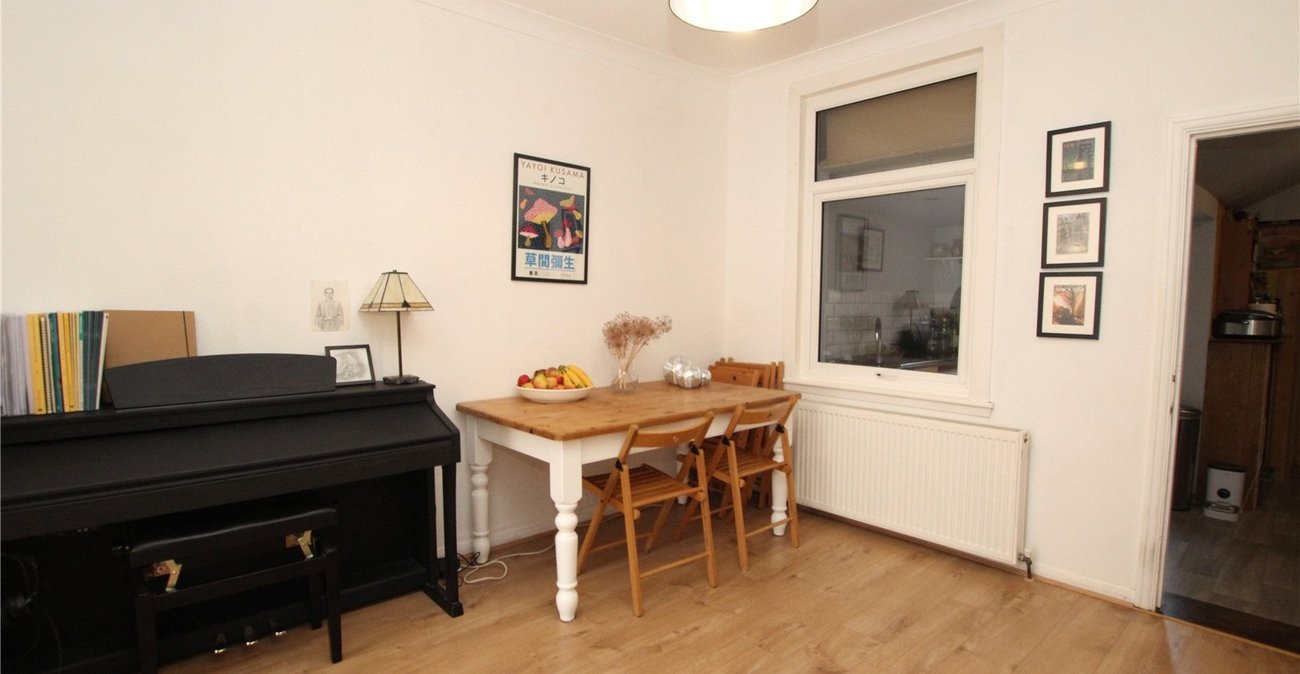 4 bedroom house for sale in Abbey Wood | Robinson Jackson