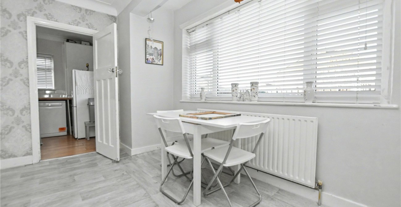 2 bedroom property for sale in Bexleyheath | Robinson Jackson