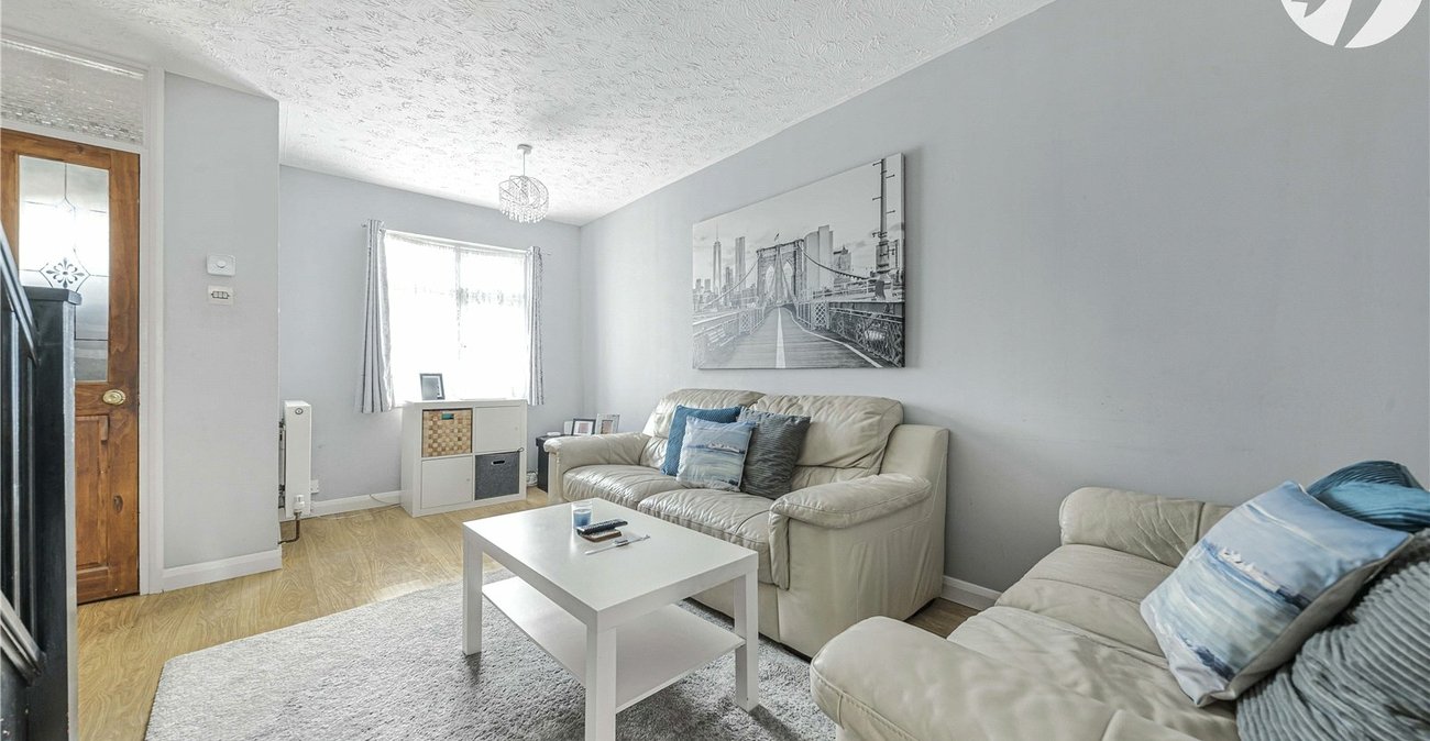 2 bedroom house for sale in Dartford | Robinson Jackson