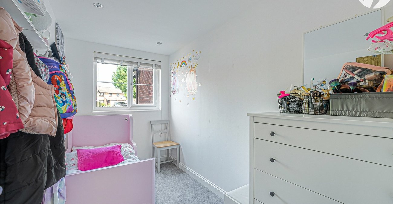 2 bedroom property for sale in Dartford | Robinson Jackson