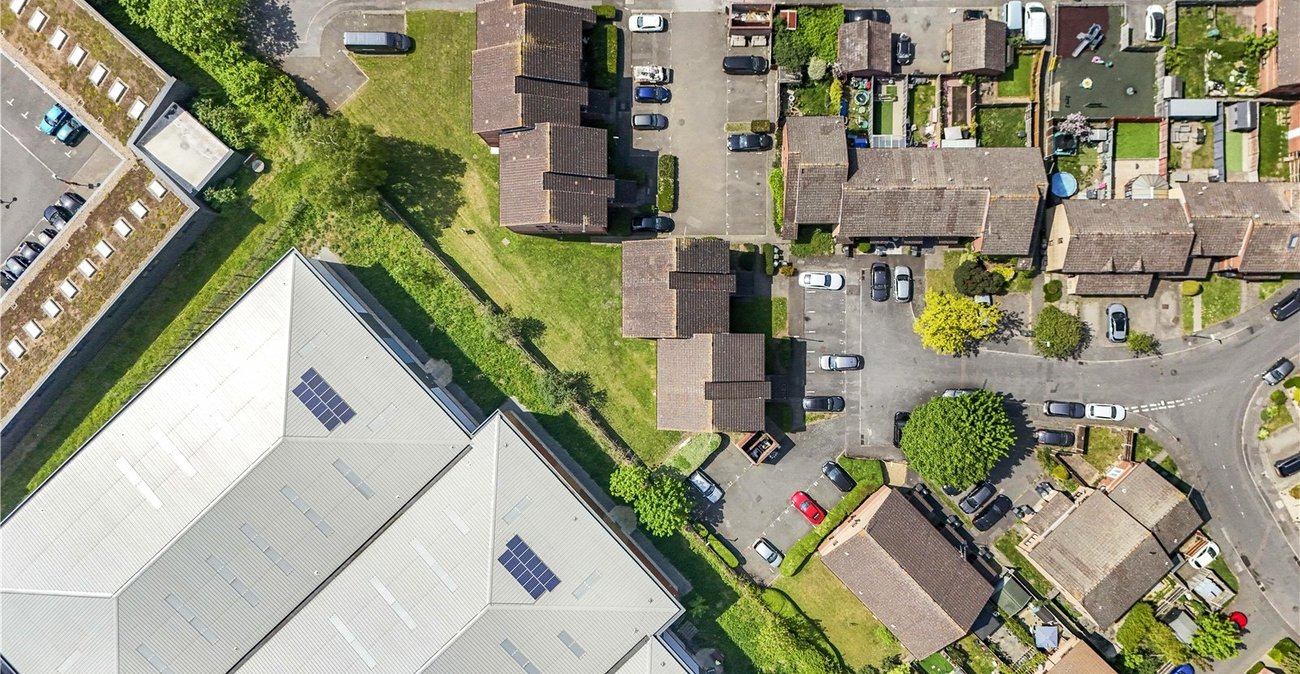 2 bedroom property for sale in Dartford | Robinson Jackson