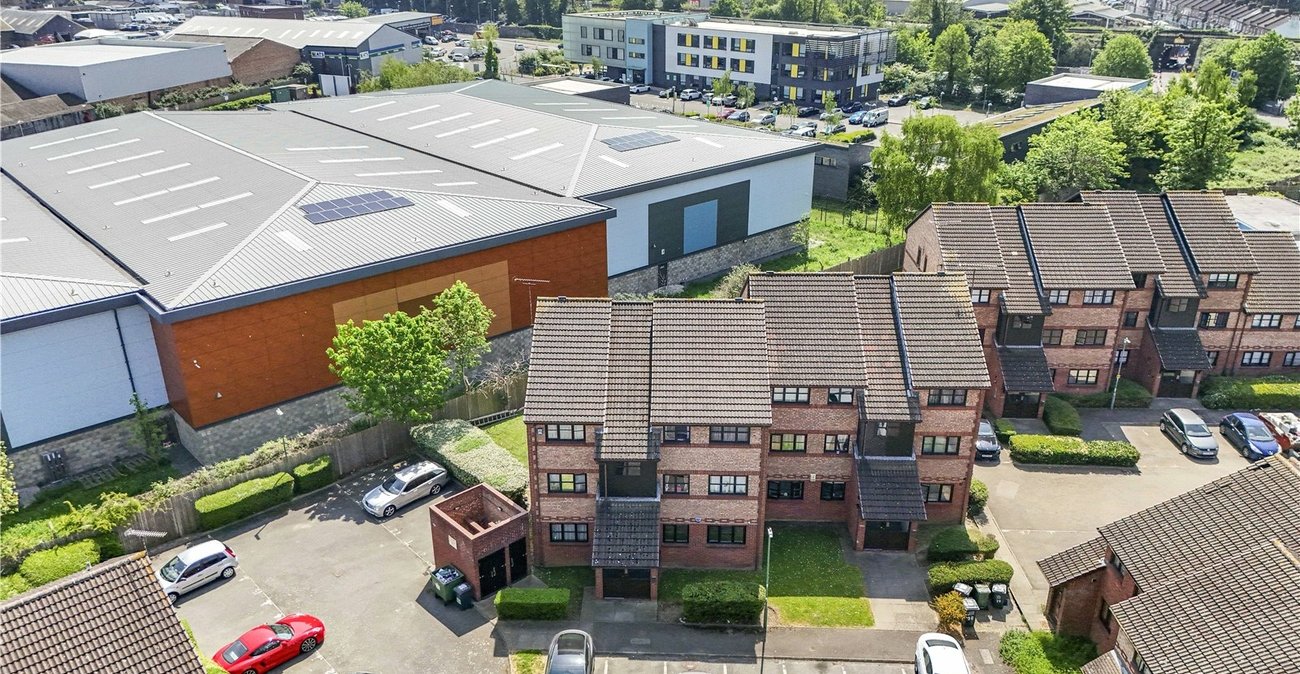 2 bedroom property for sale in Dartford | Robinson Jackson