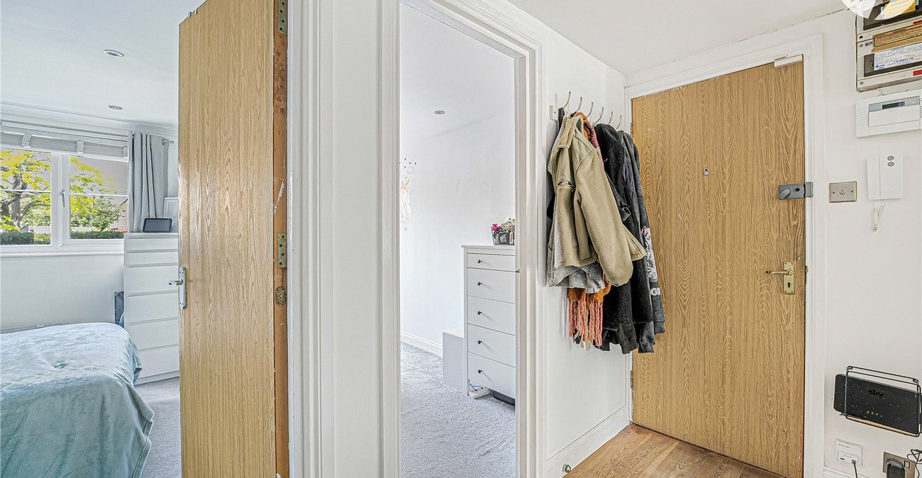 2 bedroom property for sale in Dartford | Robinson Jackson