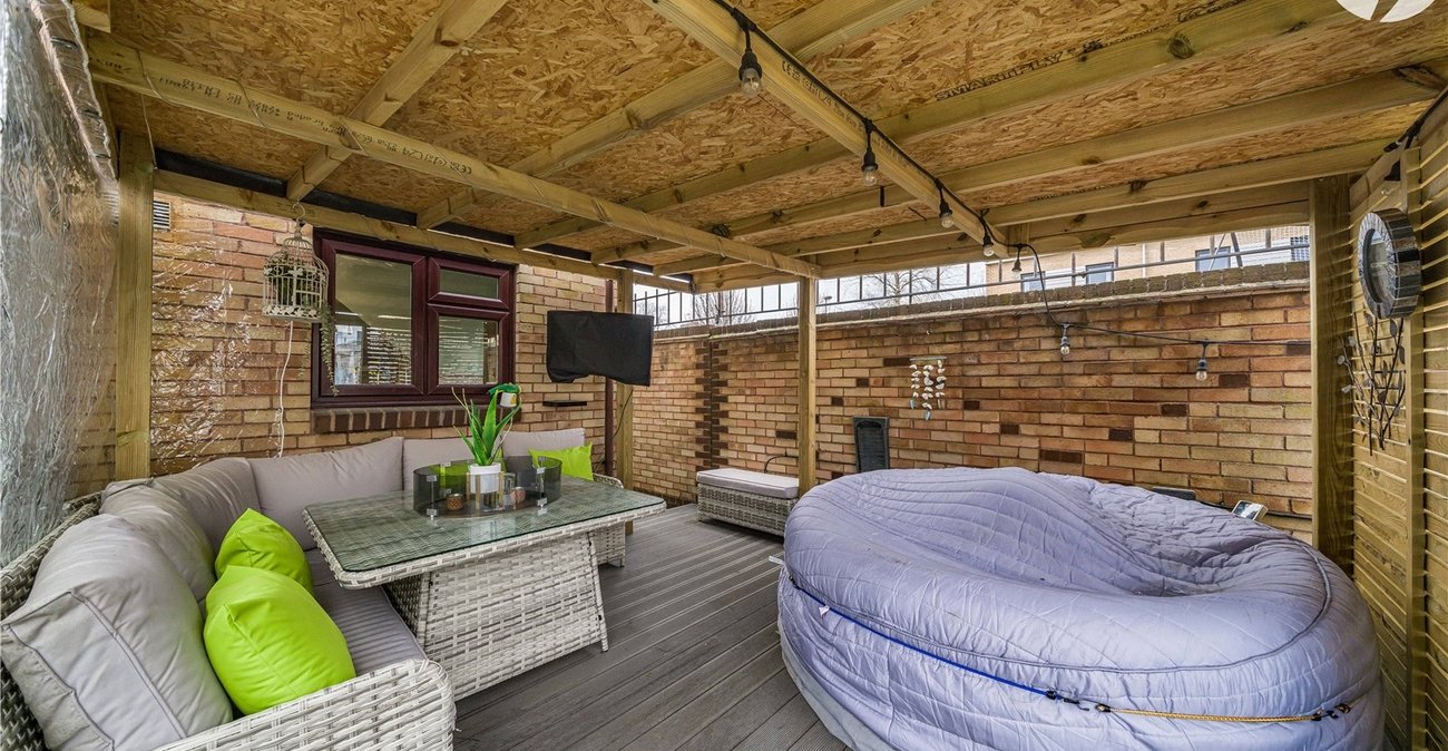 3 bedroom house for sale in Dartford | Robinson Jackson