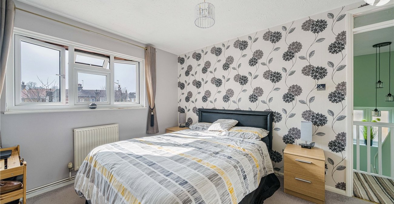 3 bedroom house for sale in Dartford | Robinson Jackson