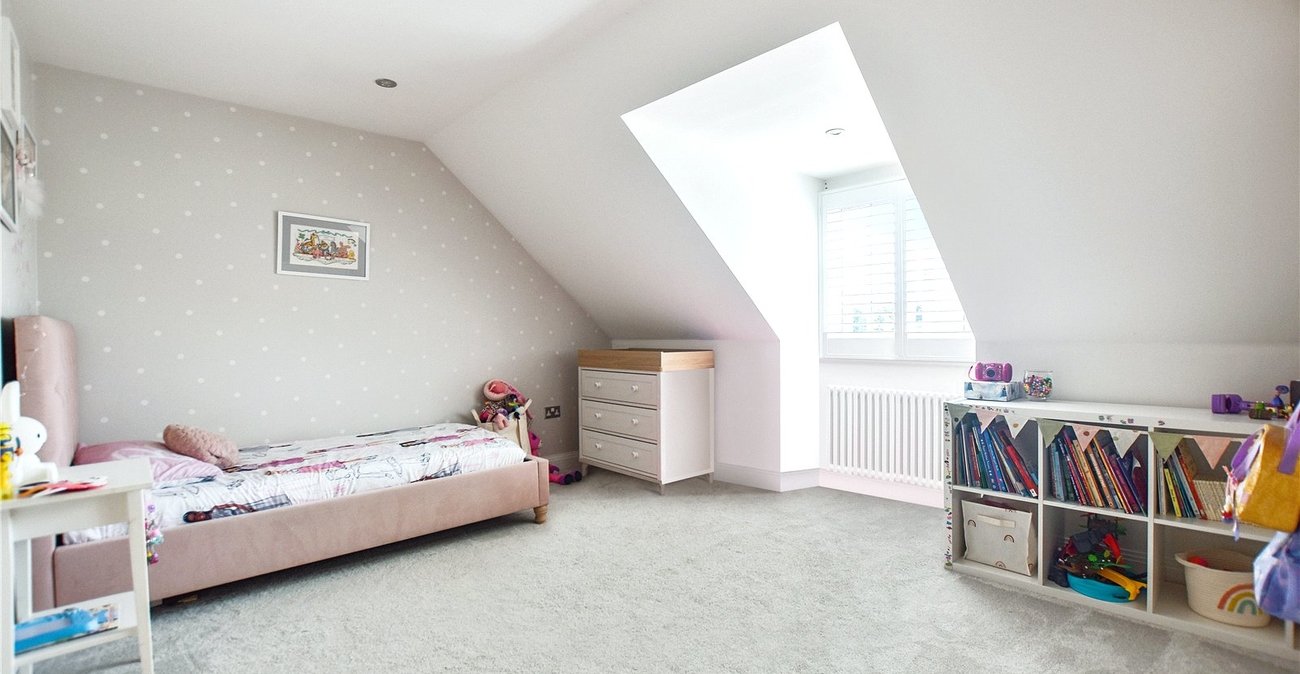 3 bedroom property for sale in Bexley Village | Robinson Jackson