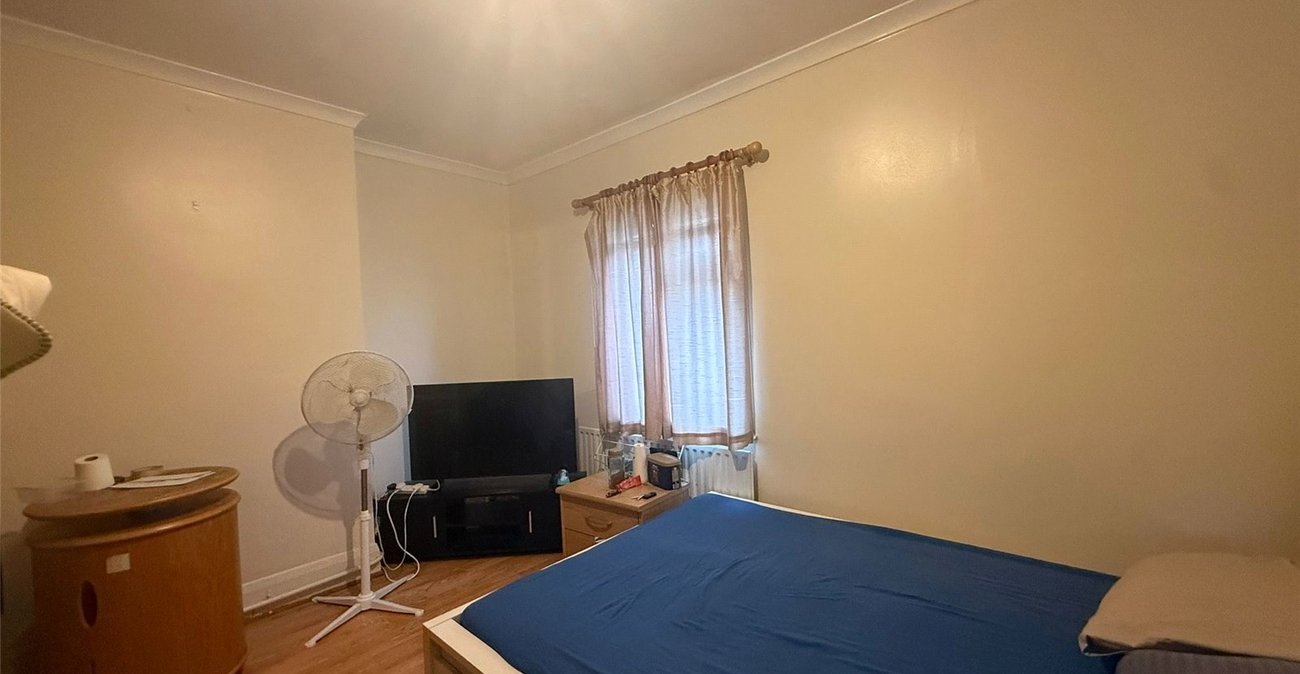 3 bedroom house for sale in Northfleet | Robinson Michael & Jackson