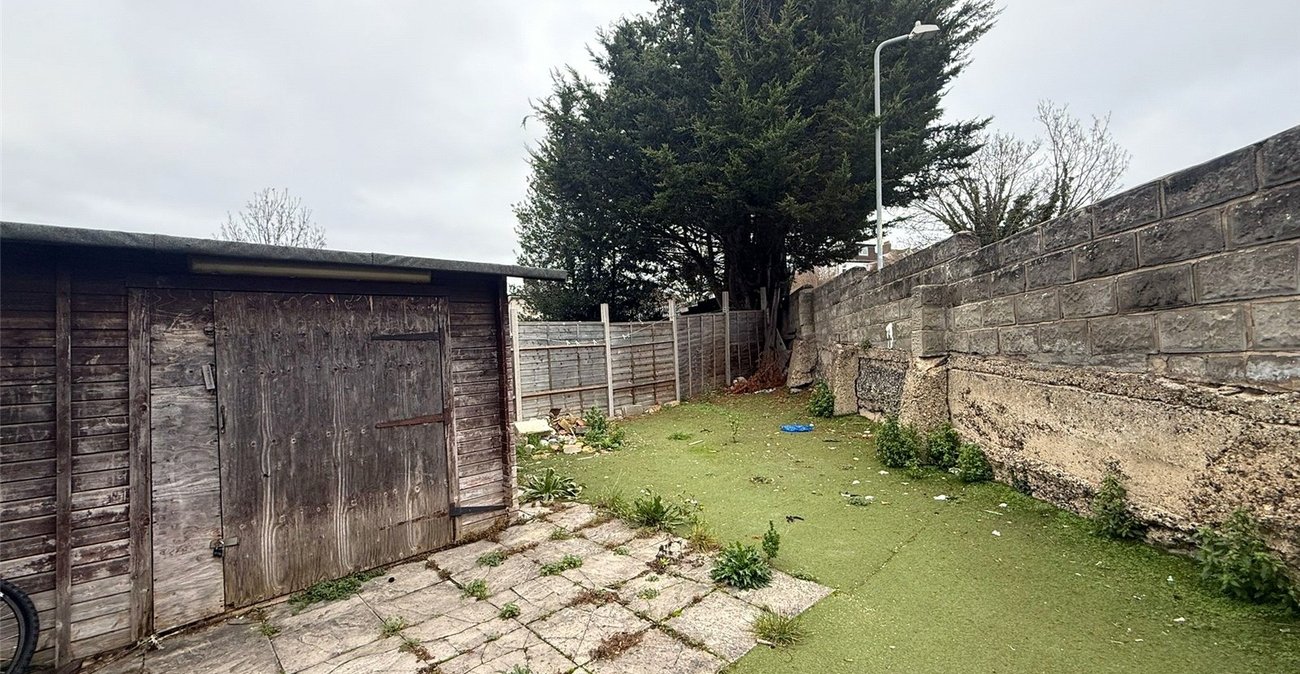 3 bedroom house for sale in Northfleet | Robinson Michael & Jackson