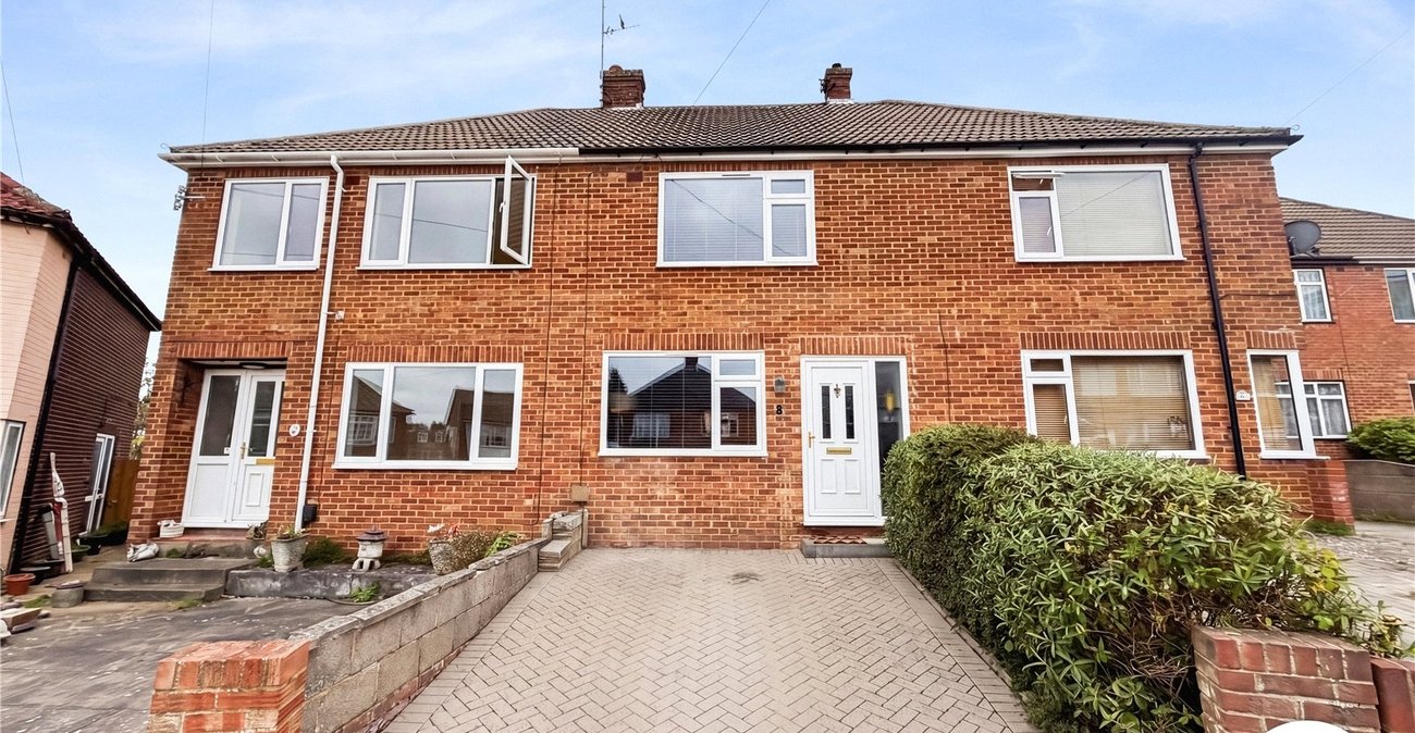 2 bedroom house for sale in Rochester | Robinson Michael & Jackson