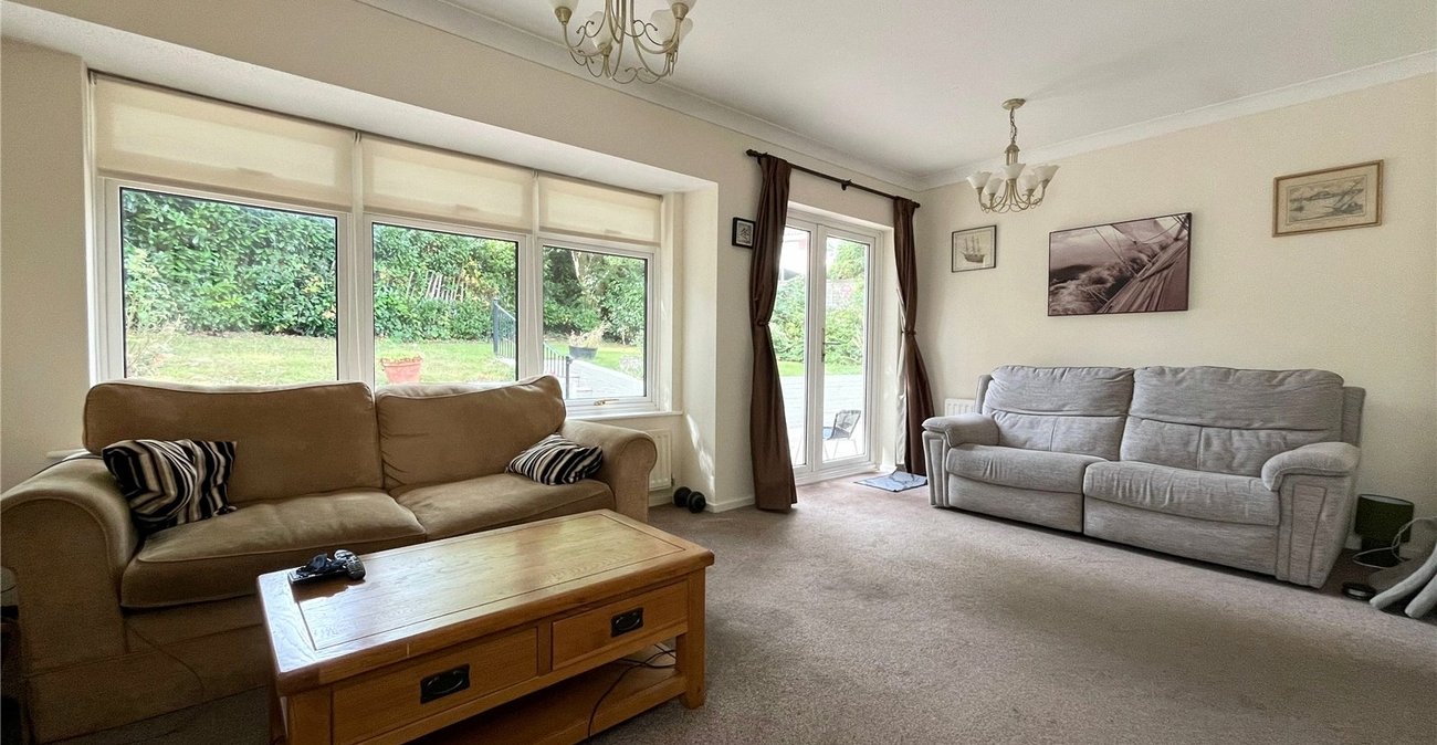 2 bedroom bungalow for sale in Walderslade Woods | Robinson Michael & Jackson