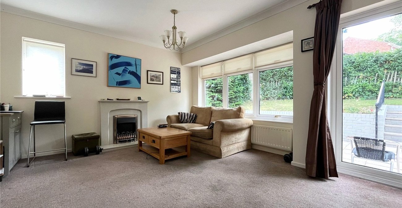 2 bedroom bungalow for sale in Walderslade Woods | Robinson Michael & Jackson