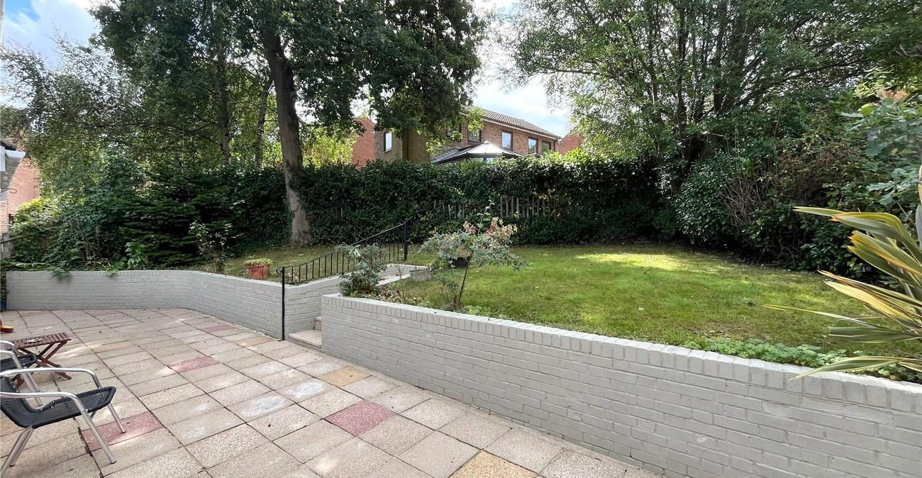 2 bedroom bungalow for sale in Walderslade Woods | Robinson Michael & Jackson