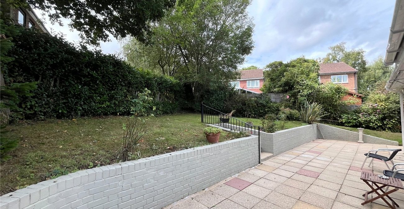 2 bedroom bungalow for sale in Walderslade Woods | Robinson Michael & Jackson