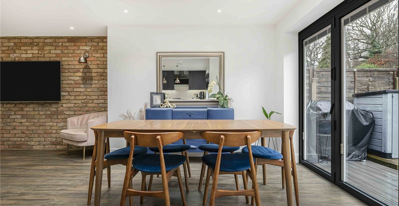 4 bedroom bungalow for sale in Bexley | Robinson Jackson