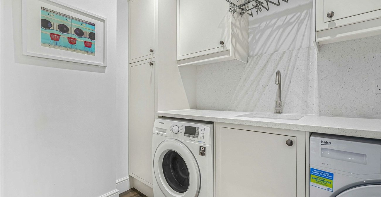 4 bedroom bungalow for sale in Bexley | Robinson Jackson