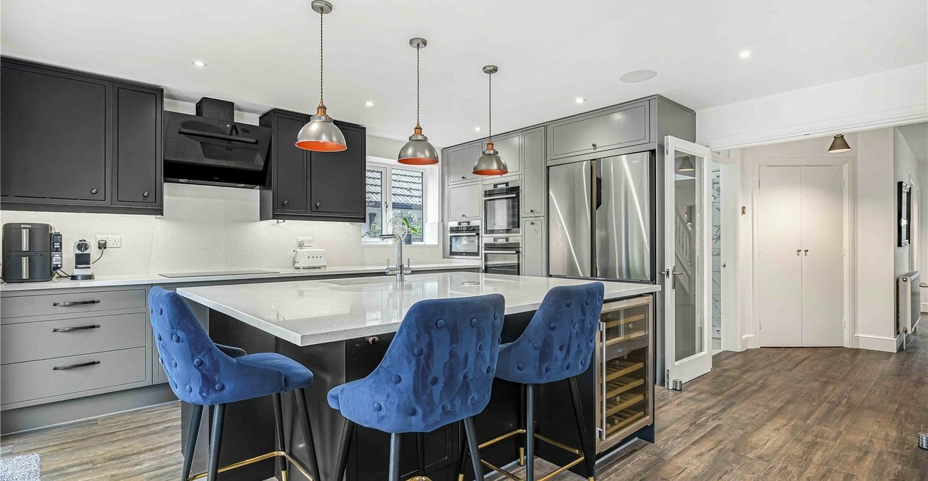 4 bedroom bungalow for sale in Bexley | Robinson Jackson