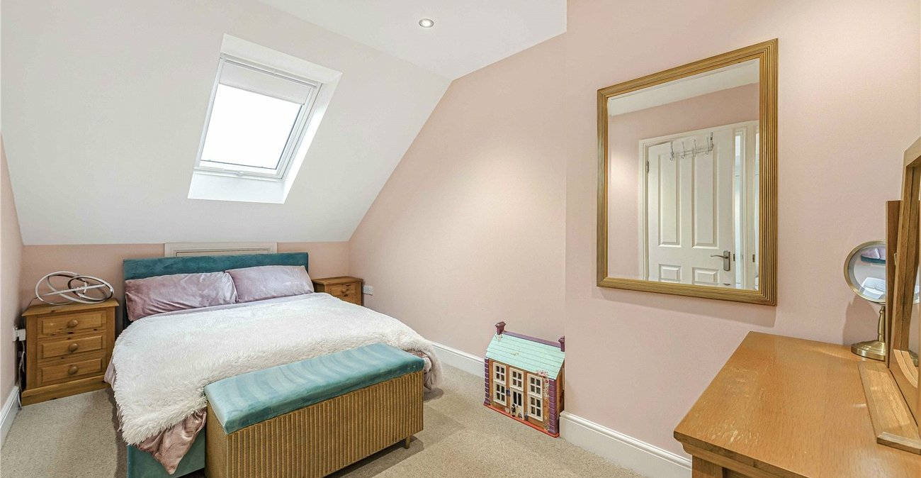 4 bedroom bungalow for sale in Bexley | Robinson Jackson