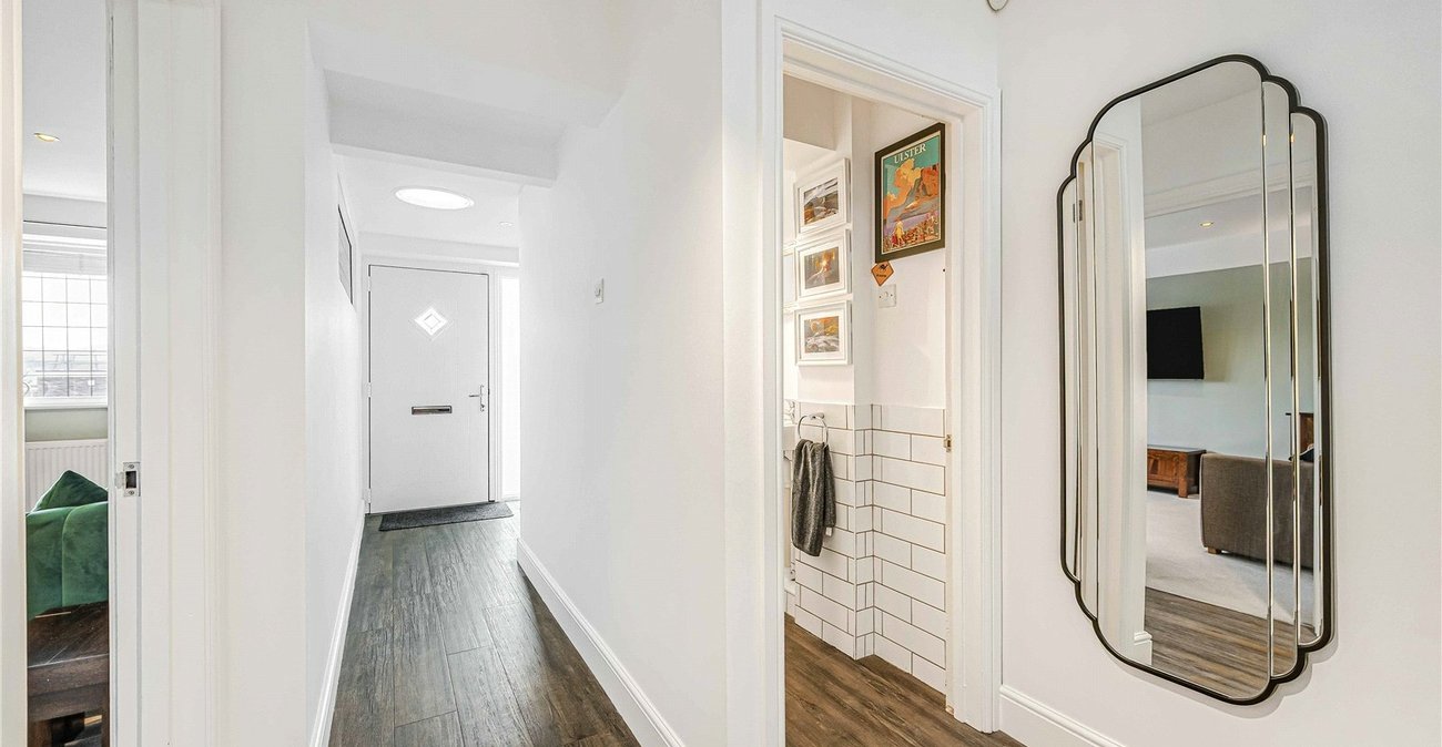 4 bedroom bungalow for sale in Bexley | Robinson Jackson