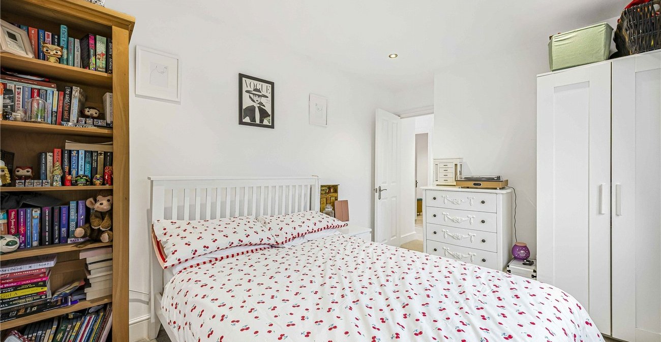 4 bedroom bungalow for sale in Bexley | Robinson Jackson