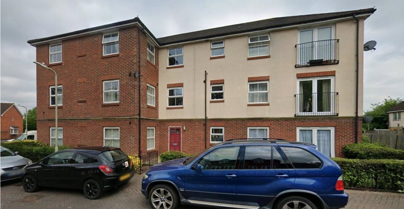 2 bedroom property for sale in Kennington | Robinson Michael & Jackson