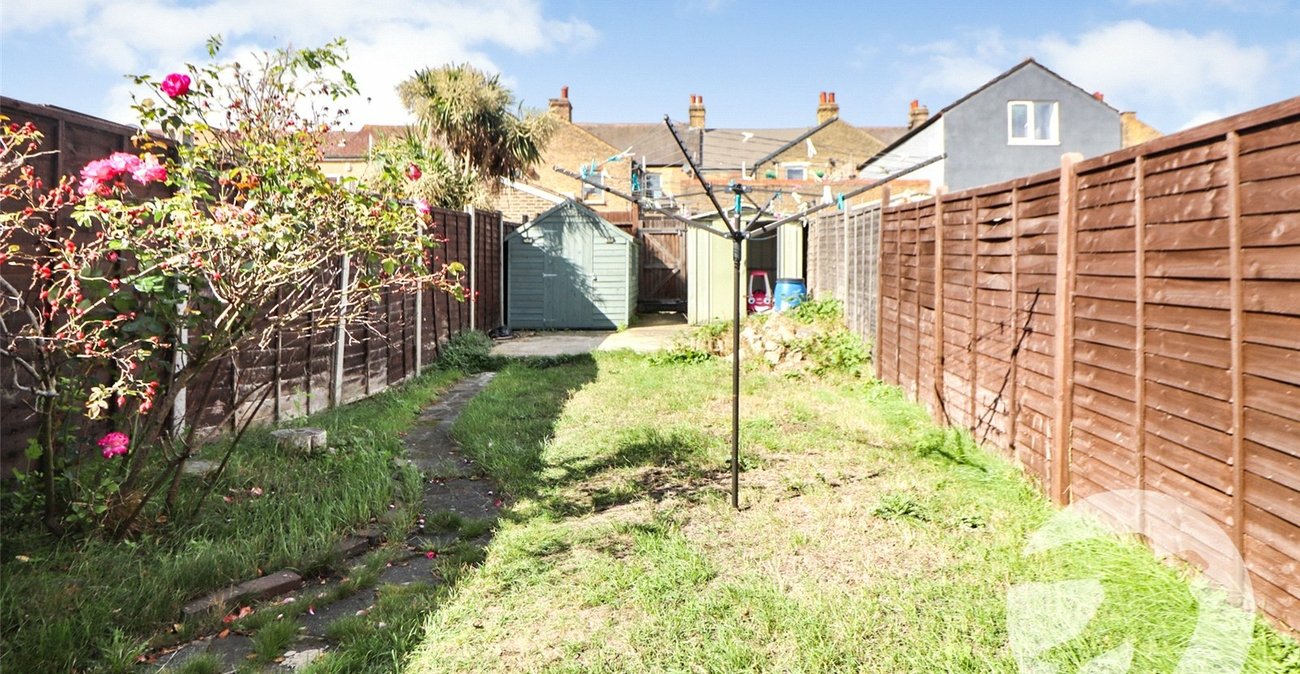 2 bedroom house for sale in Northumberland Heath | Robinson Jackson