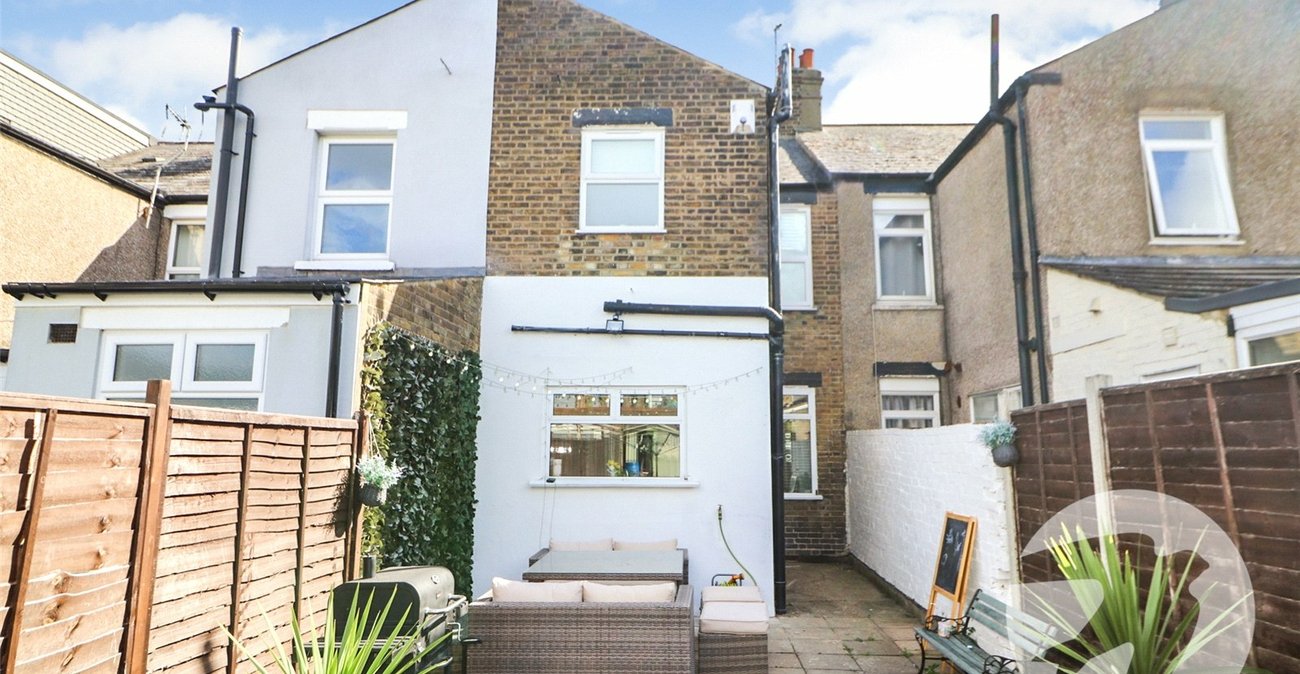 2 bedroom house for sale in Northumberland Heath | Robinson Jackson