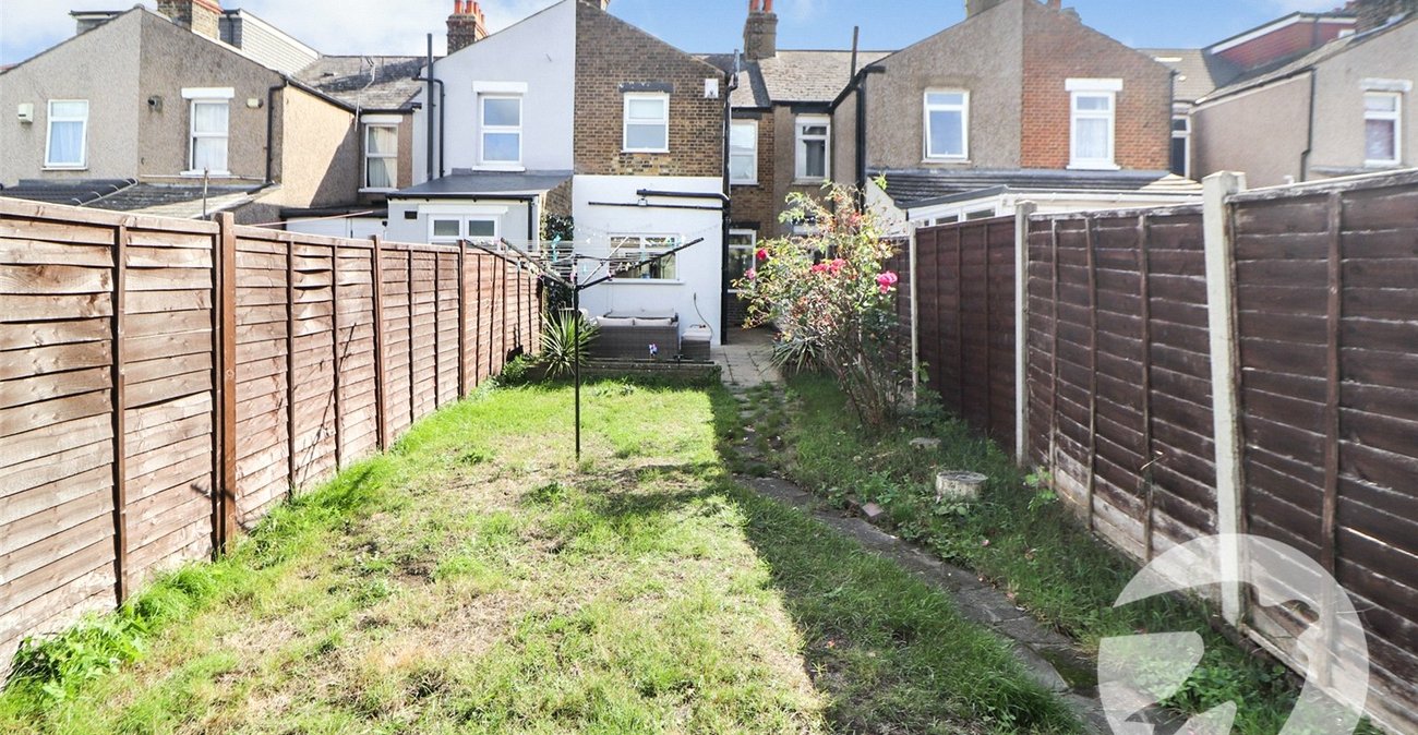 2 bedroom house for sale in Northumberland Heath | Robinson Jackson