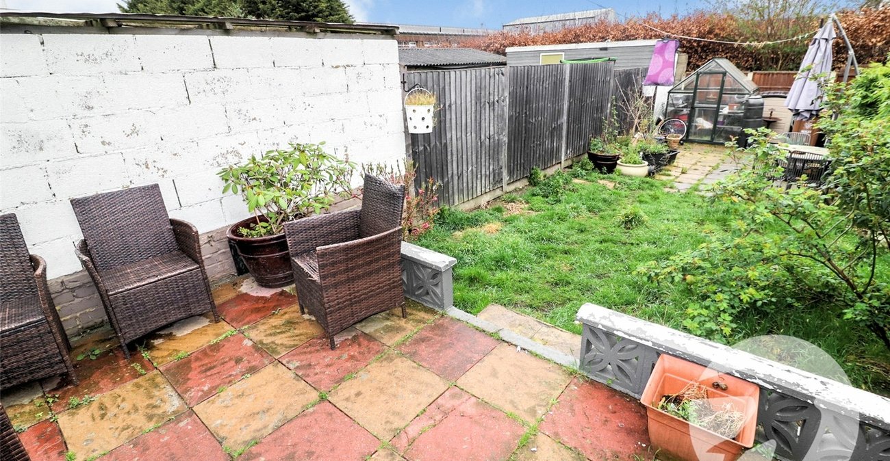 3 bedroom house for sale in Northumberland Heath | Robinson Jackson