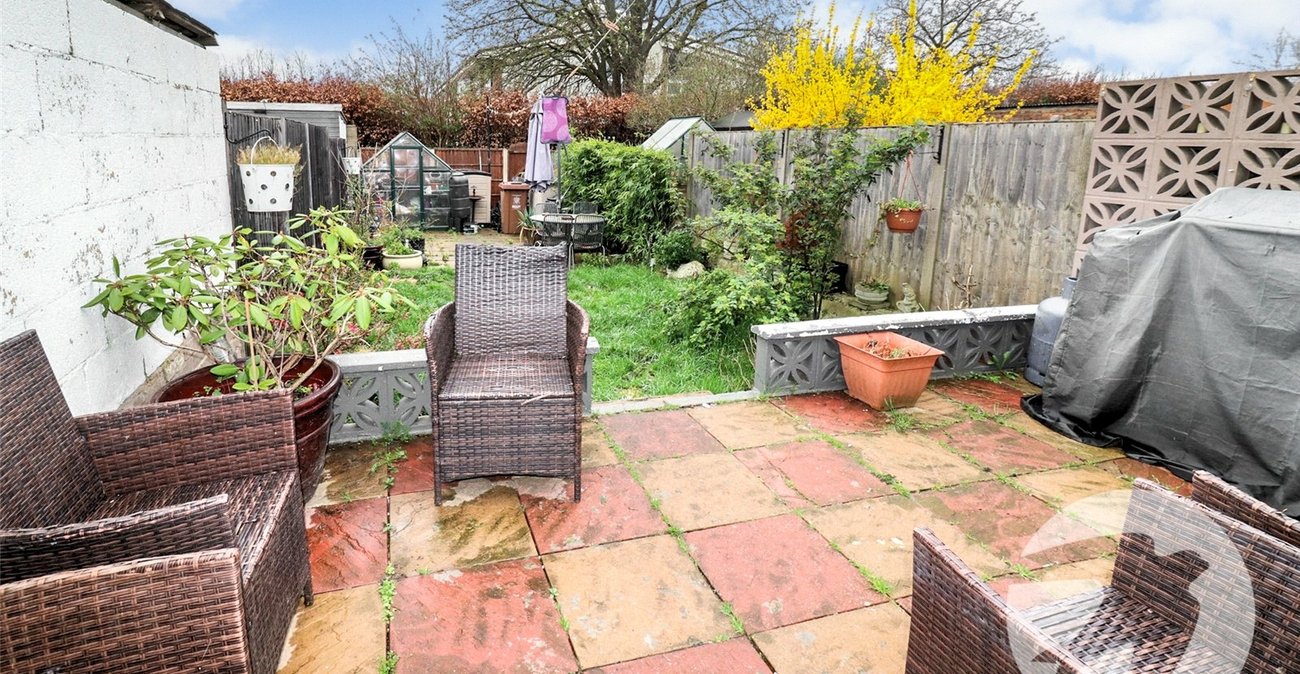 3 bedroom house for sale in Northumberland Heath | Robinson Jackson