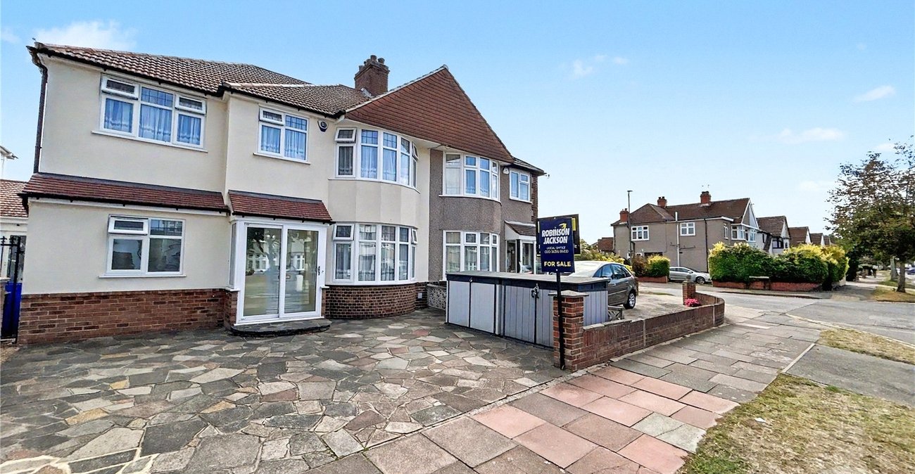 5 bedroom house for sale in Sidcup | Robinson Jackson