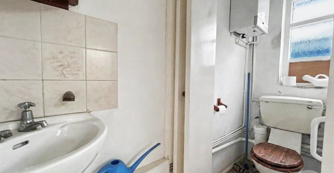 5 bedroom house for sale in Sidcup | Robinson Jackson