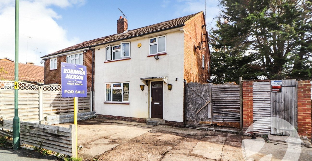 3 bedroom house for sale in Erith | Robinson Jackson