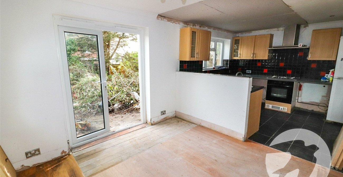 3 bedroom house for sale in Erith | Robinson Jackson