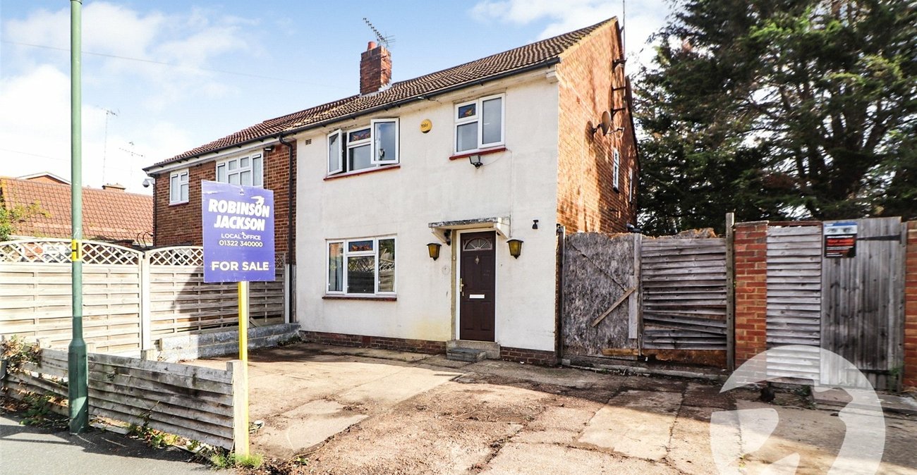 3 bedroom house for sale in Erith | Robinson Jackson