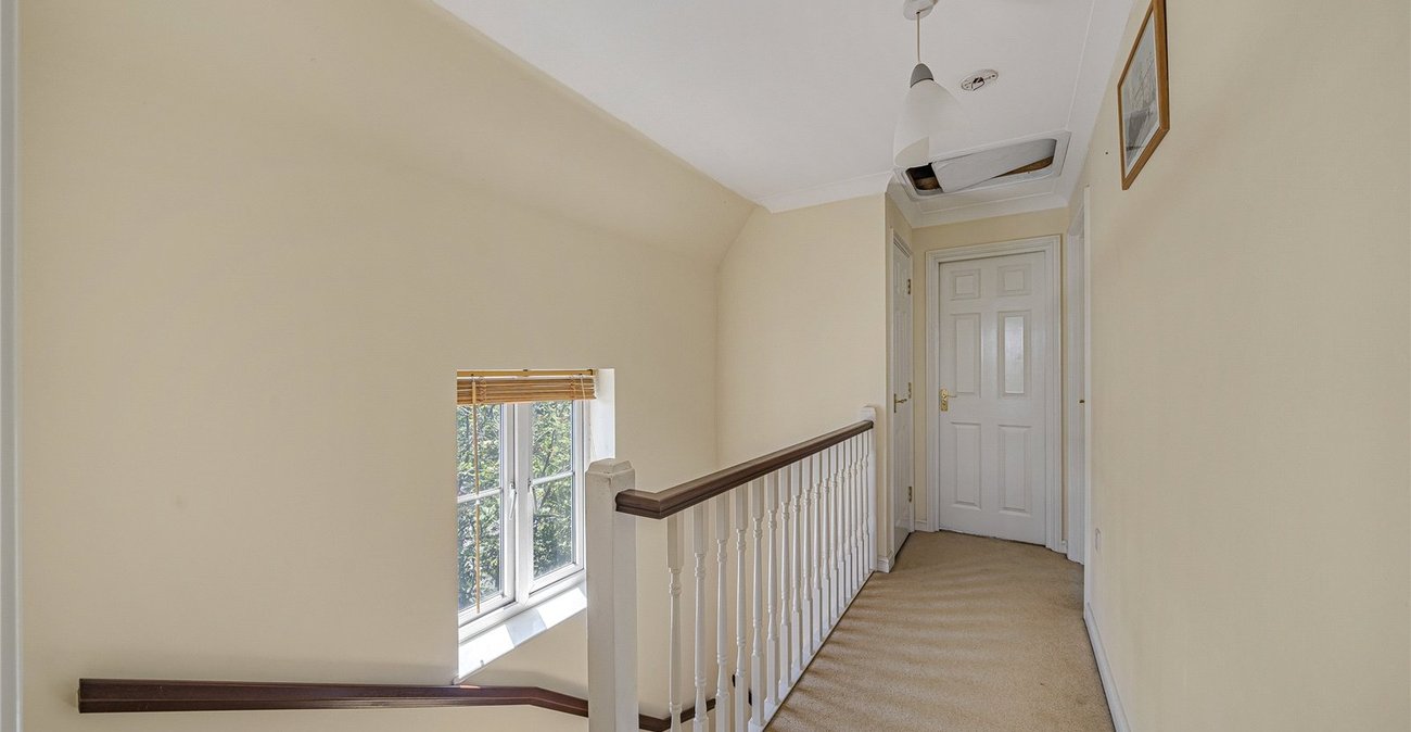 3 bedroom house for sale in Greenhithe | Robinson Jackson