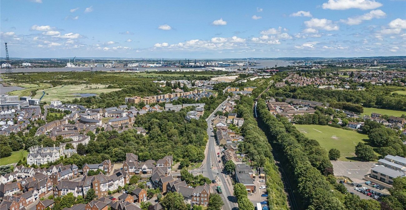 3 bedroom house for sale in Greenhithe | Robinson Jackson