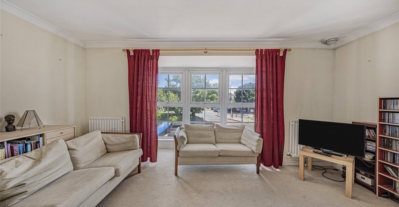3 bedroom house for sale in Greenhithe | Robinson Jackson