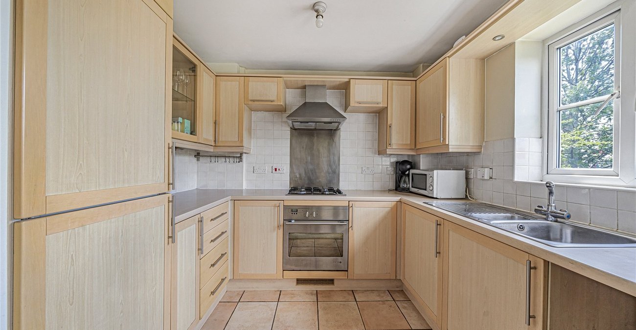 3 bedroom house for sale in Greenhithe | Robinson Jackson
