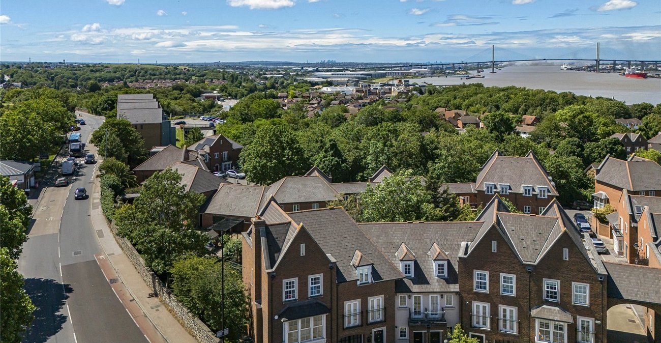 3 bedroom house for sale in Greenhithe | Robinson Jackson