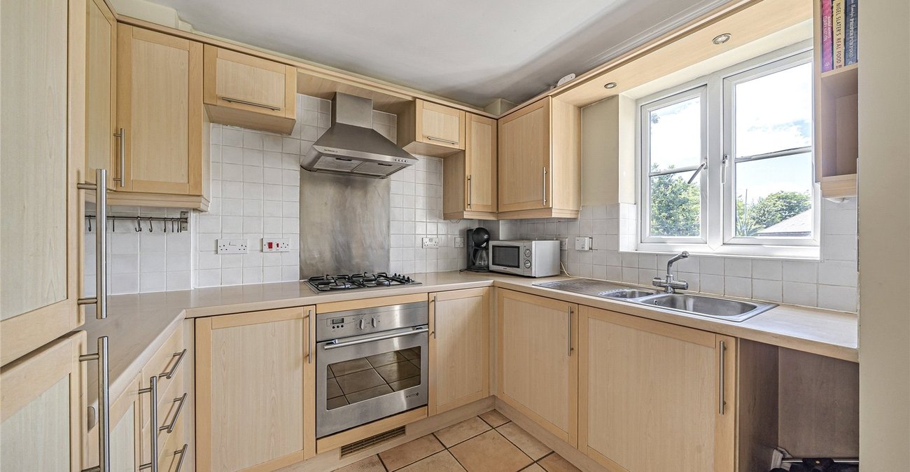 3 bedroom house for sale in Greenhithe | Robinson Jackson