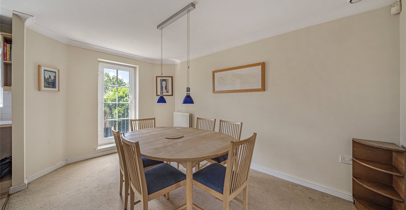 3 bedroom house for sale in Greenhithe | Robinson Jackson