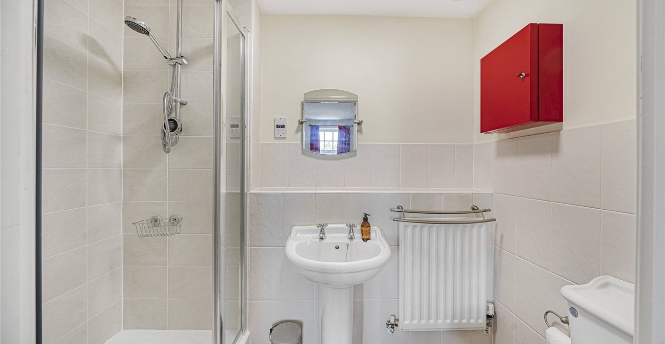 3 bedroom house for sale in Greenhithe | Robinson Jackson
