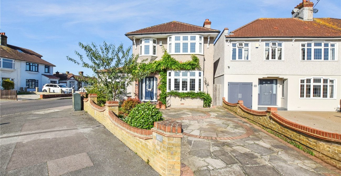 4 bedroom house for sale in Bexleyheath | Robinson Jackson