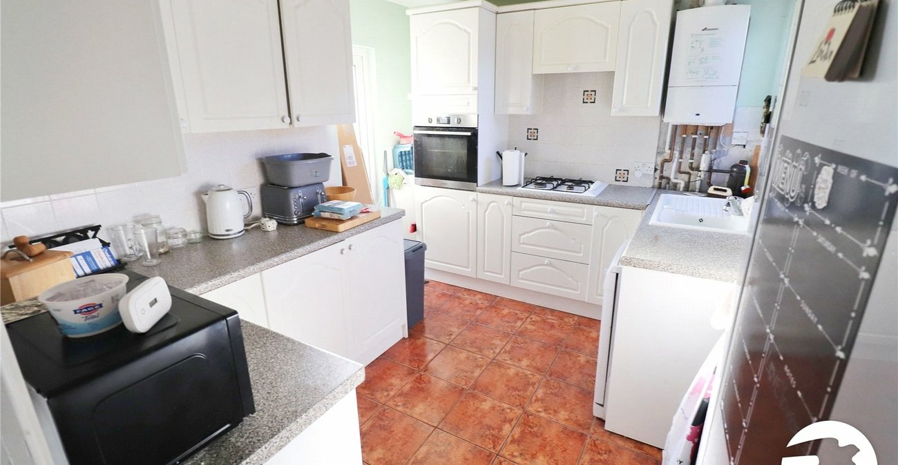 2 bedroom bungalow for sale in Erith | Robinson Jackson