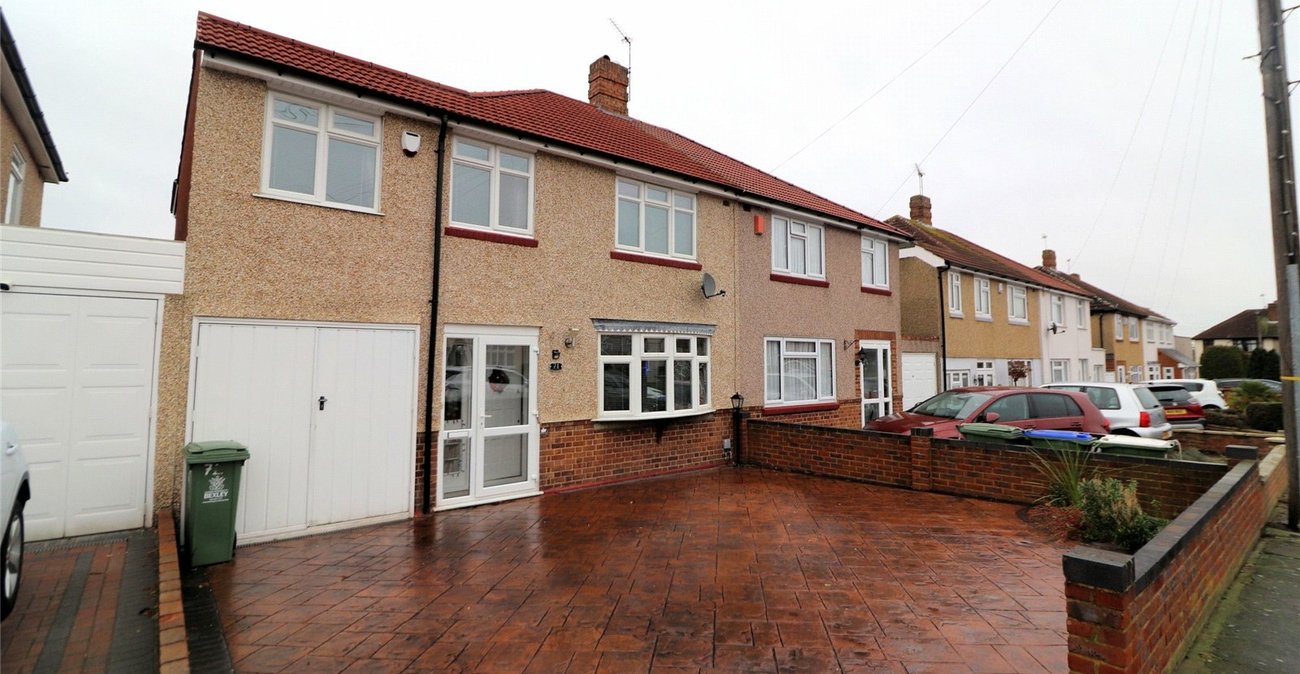 4 bedroom house for sale in Erith | Robinson Jackson